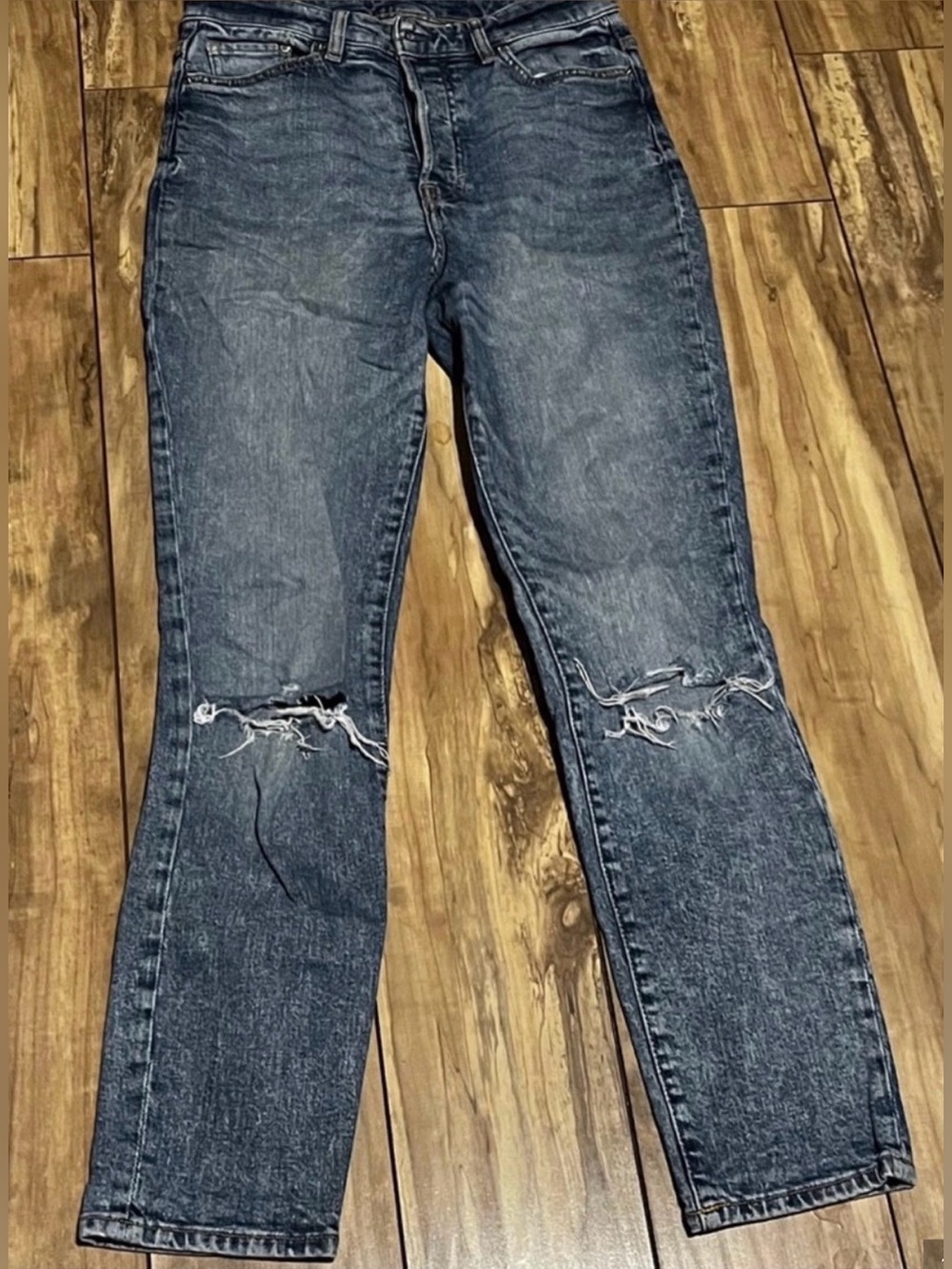H&M Straight Leg High Waisted Mom Jeans Size 4